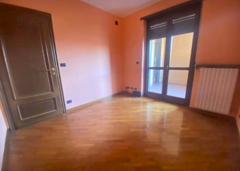 Camera da letto - Quadrilocale via Luigi Einaudi, 3a, Carmagnola - foto 19