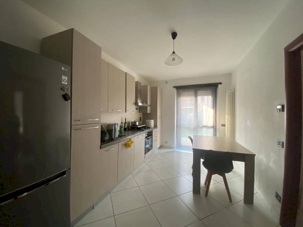 Cucina - Bilocale via Salvo D'Acquisto, Vinovo - foto 3