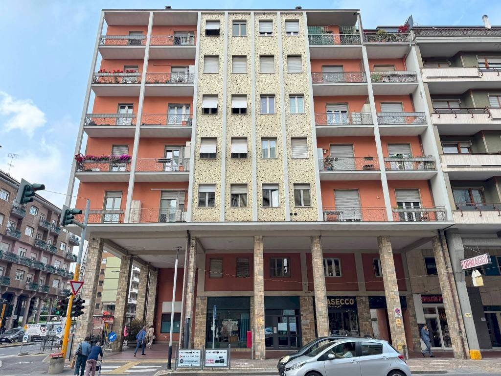 Facciata - Bilocale Cuneo (zona Centro) - foto 1