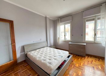 Camera da letto - Bilocale Cuneo (zona Centro) - foto 13