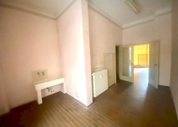 Interno appartamento - Alimentari - Gastronomia via Nicola Sacco e Bartolomeo Vanzetti, 5, Cuneo (zona Donatello) - foto 4