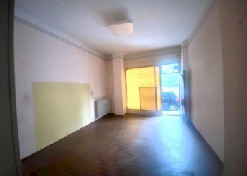 Interno appartamento - Alimentari - Gastronomia via Nicola Sacco e Bartolomeo Vanzetti, 5, Cuneo (zona Donatello) - foto 6