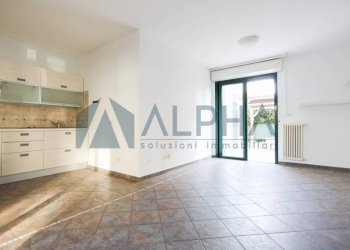 Cucina - Trilocale viale San Salvador, Rimini - foto 1