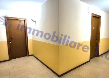 Interno palazzo - Office via Barone San Giuseppe, 8, Alcamo - photo 17