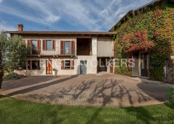 Facciata - Rustico Frazione Berri, La Morra - foto 1