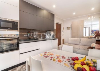 Three-room apartment Via Pirandello, Caselle Torinese - photo 2