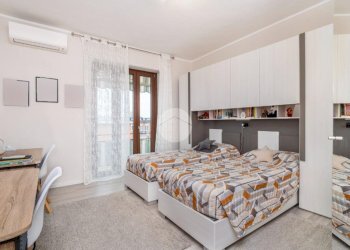 Three-room apartment Via Pirandello, Caselle Torinese - photo 8