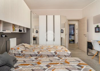 Three-room apartment Via Pirandello, Caselle Torinese - photo 9