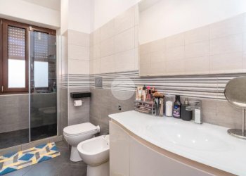 Three-room apartment Via Pirandello, Caselle Torinese - photo 18