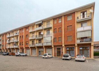 Three-room apartment Via Pirandello, Caselle Torinese - photo 23