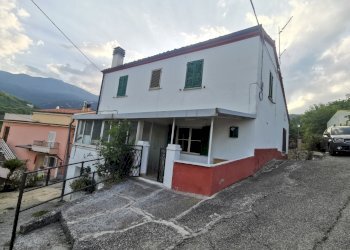 IMG_20250604_184703.jpg - Casa indipendente Contrada Colitti 11, Farindola - foto 1