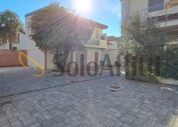 20231027_151520.jpg - Trilocale Via San Francesco D'Assisi 13, Ceriano Laghetto - foto 3