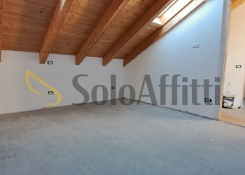 20231027_151006.jpg - Trilocale Via San Francesco D'Assisi 13, Ceriano Laghetto - foto 22