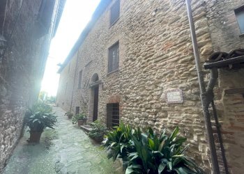 viste - Quadrilocale Via Cavour 24, Piegaro - foto 11