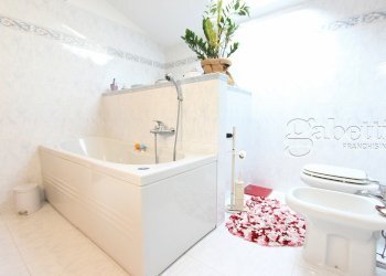 bagno zona notte - Villa a Schiera Via Cesare Battisti, Nerviano - foto 29