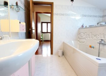 bagno zona notte - Villa a Schiera Via Cesare Battisti, Nerviano - foto 30