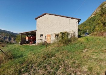 stalla (4).jpg - Rustic Via Montalbano 3370, Zocca - photo 4