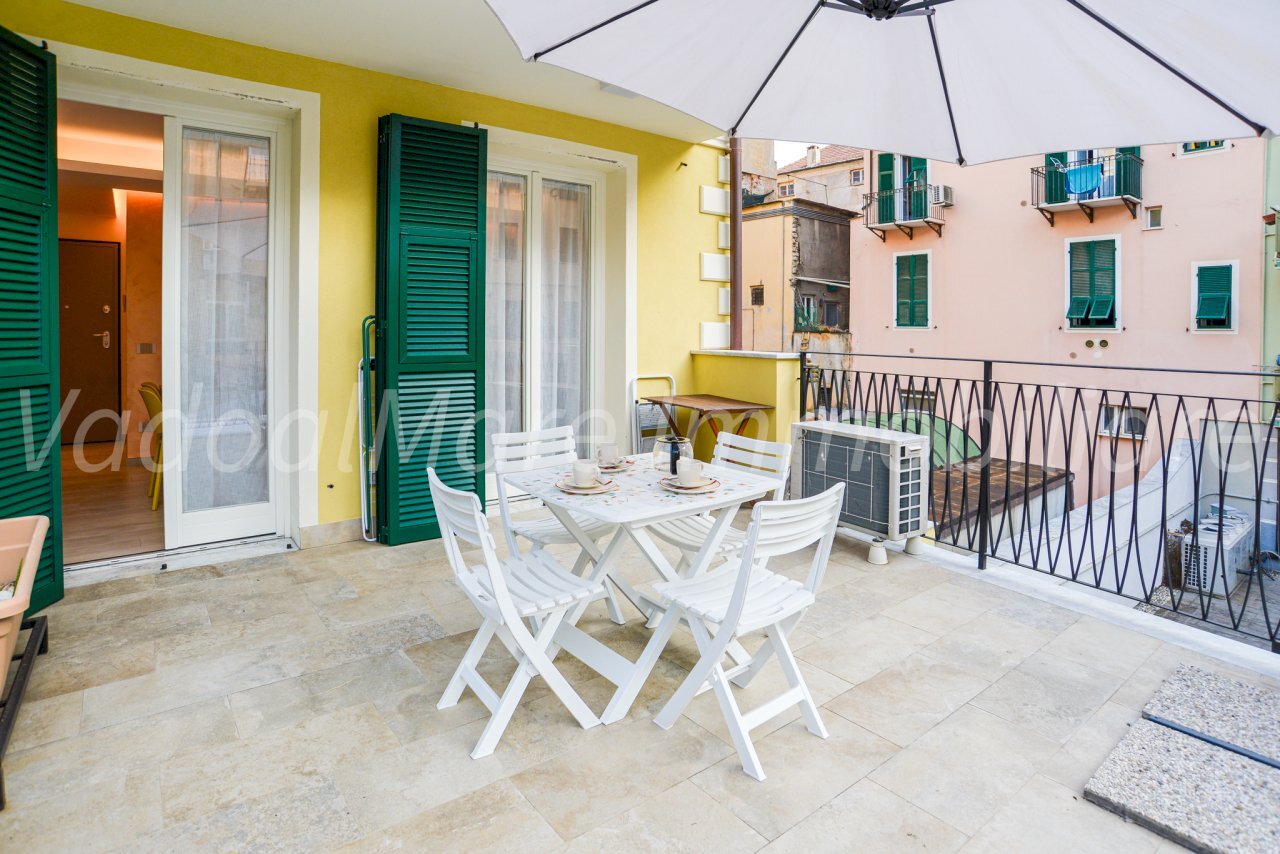 Piazza Fedi-11.jpg - Two-room apartment Piazzetta Virgilio Fedi 1, Finale Ligure - photo 1