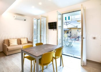 Piazza Fedi-18.jpg - Bilocale Piazzetta Virgilio Fedi 1, Finale Ligure - foto 2