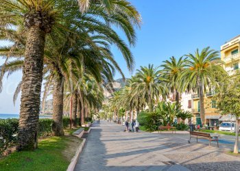 Piazza Fedi-02.jpg - Bilocale Piazzetta Virgilio Fedi 1, Finale Ligure - foto 25