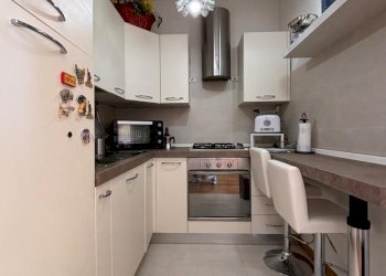 PHOTO-2025-10-17-17-14-33.jpg - Trilocale Via Giovanni Mazzuoli, Greve in Chianti - foto 2