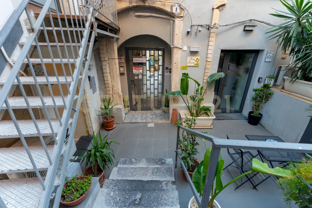 Via Alfieri ct (1).jpg - Appartamento Via Alfieri 7, Catania - foto 2