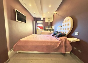 camera da letto - Trilocale Via Vittorio Veneto 38, Sanremo - foto 16