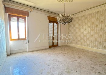 13.jpg - Casa indipendente VIA INZERILLI, Adrano - foto 13