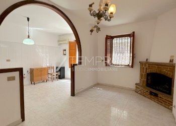 IMG_3670 (1).jpg - Appartamento VIA DELL'AMICIZIA, Adrano - foto 3