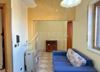 10.jpg - Trilocale Adrano - foto 10