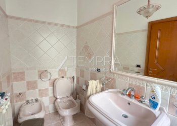 11.jpg - Trilocale Adrano - foto 11