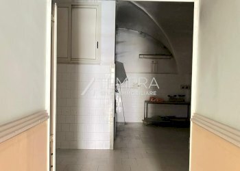 5904445031513704029.jpg - Commercial Premises Adrano - photo 9