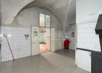 5904445031513704037.jpg - Commercial Premises Adrano - photo 11