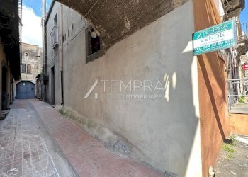 5904445031513704045.jpg - Commercial Premises Adrano - photo 17