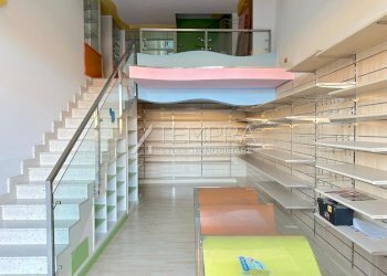 5827724842454074855.jpg - Commercial Premises Adrano - photo 4