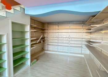 5827724842454074857.jpg - Commercial Premises Adrano - photo 5