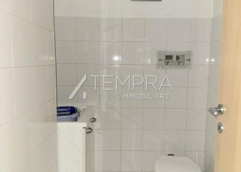 5827724842454074865.jpg - Commercial Premises Adrano - photo 18