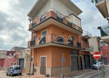 5816913164229527132.jpg - Villa Adrano - foto 1