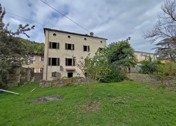 Independent house Somano - photo 1