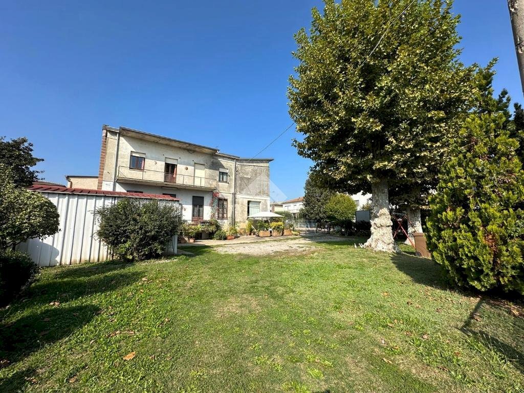 Casa indipendente Via Risorgimento, San Giacomo delle Segnate - foto 3