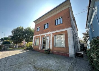 Casa indipendente Via Risorgimento, San Giacomo delle Segnate - foto 2
