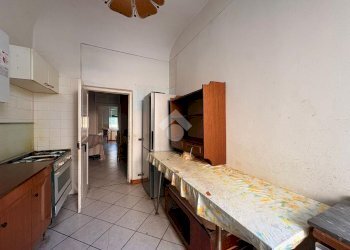 Four-room apartment Via Montenotte, Savona (neighborhood Centro) - photo 29