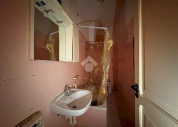 Four-room apartment Via Montenotte, Savona (neighborhood Centro) - photo 11