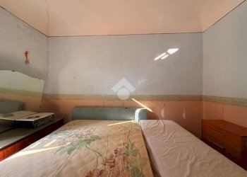 Four-room apartment Via Montenotte, Savona (neighborhood Centro) - photo 33