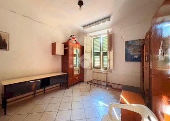 Four-room apartment Via Montenotte, Savona (neighborhood Centro) - photo 36