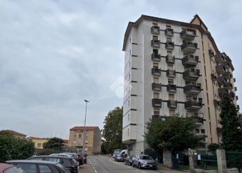 Three-room apartment Via umbria, Cinisello Balsamo - photo 2