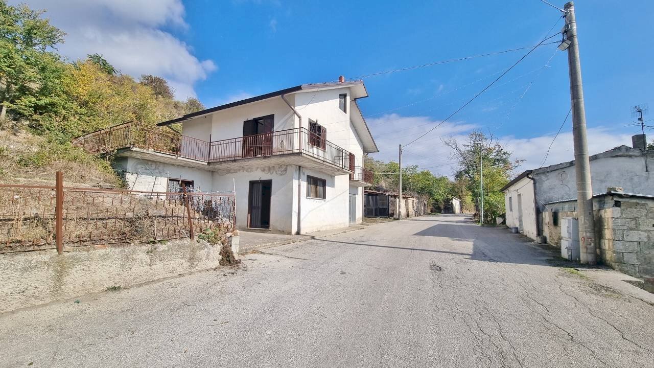 Foto 3 - Casa indipendente Via Comunale Civita, San Sossio Baronia - foto 3