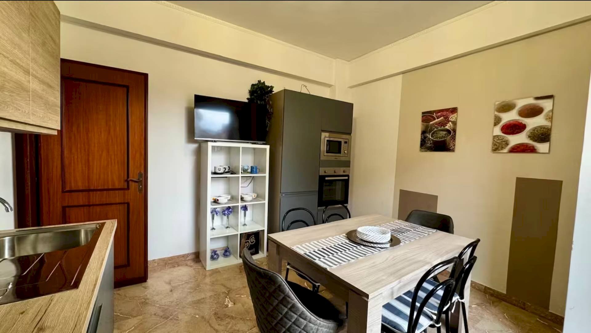 Foto 2 - Three-room apartment Via Ricciardi
 
1, Loano - photo 2