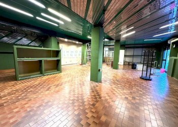 Foto 2 - Locale Commerciale Via Genova, Albenga - foto 2