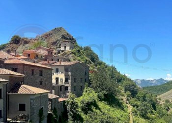 Foto 1 - Rustico Via Casale
 
15, Sasso di Castalda - foto 1
